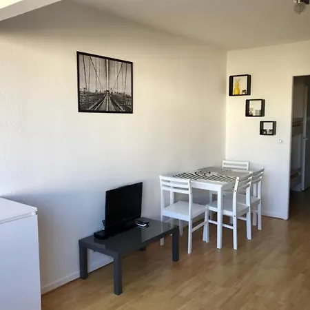 Appartamento Ibigniarry A2- Quartier Calme Avec Piscine Collective